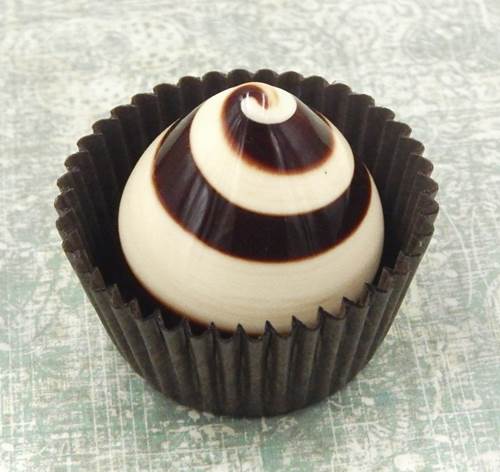 HG-001a Chocolate Vanila Swirl  $43 at Hunter Wolff Gallery